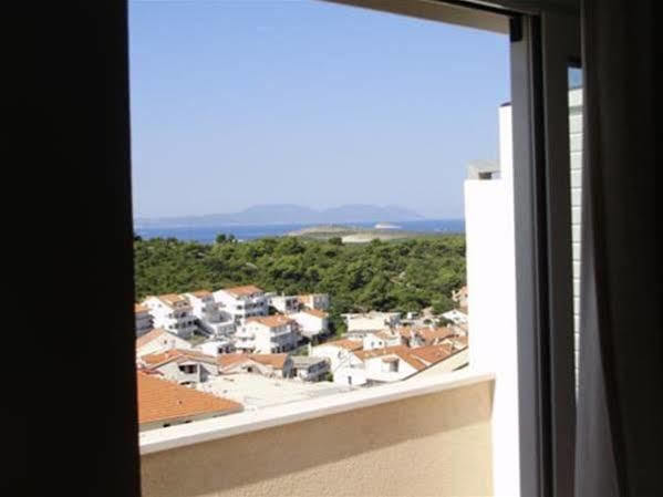 Apartments Mazuran Hvar Town Eksteriør bilde